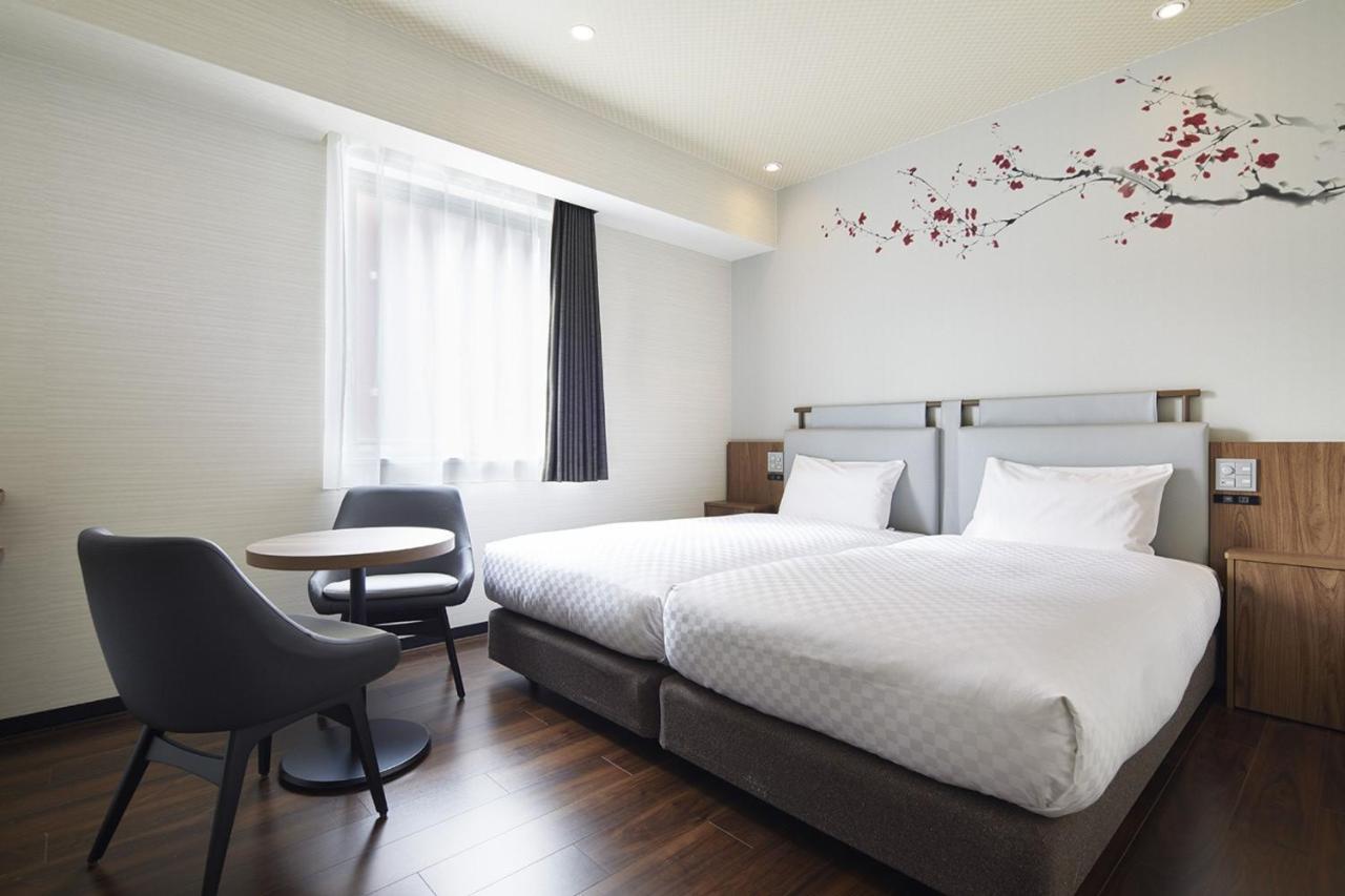 Via Inn Hakataguchi Ekimae Fukuoka  Exteriör bild